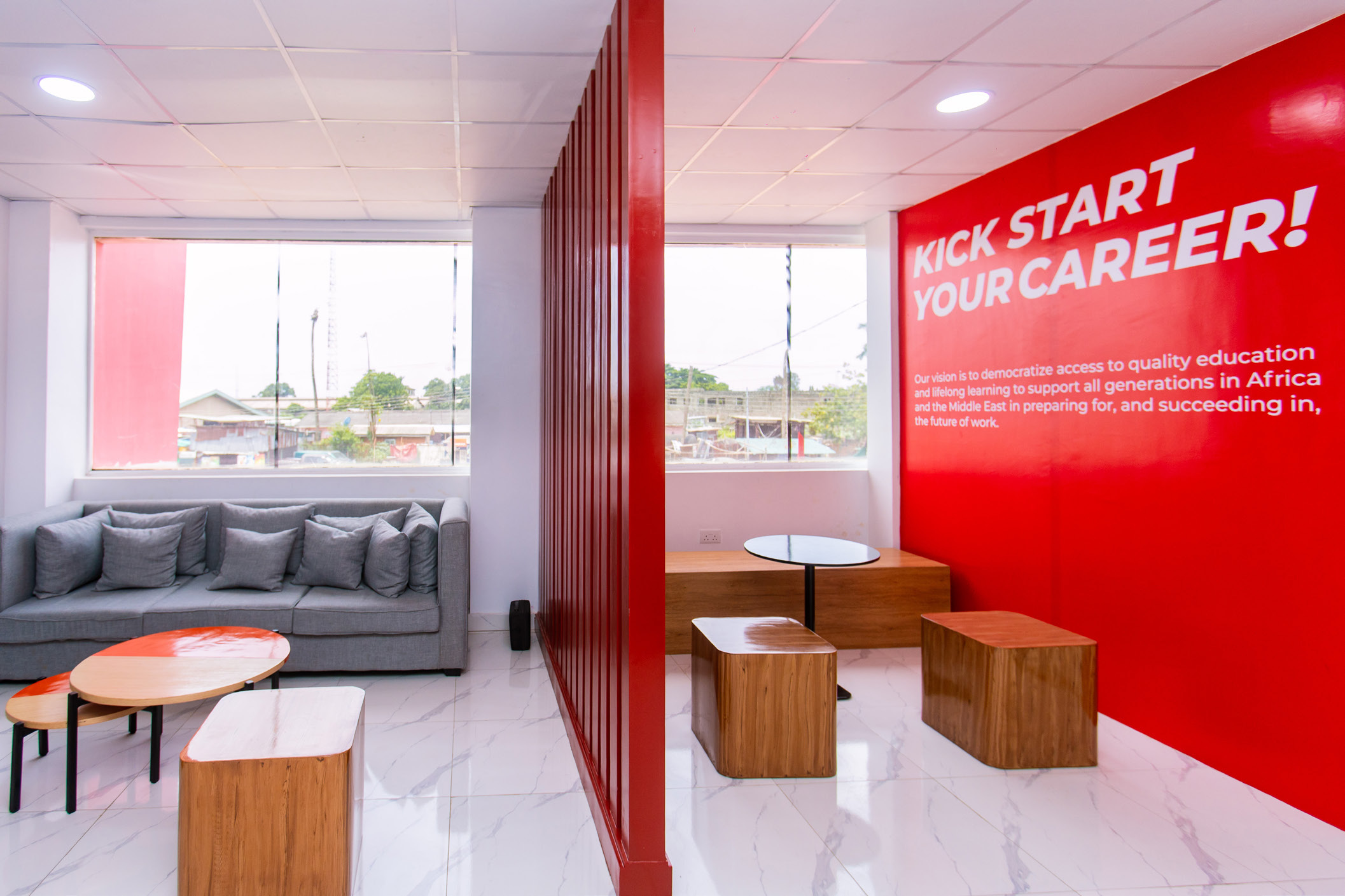 Bright GOMYCODE community lounge