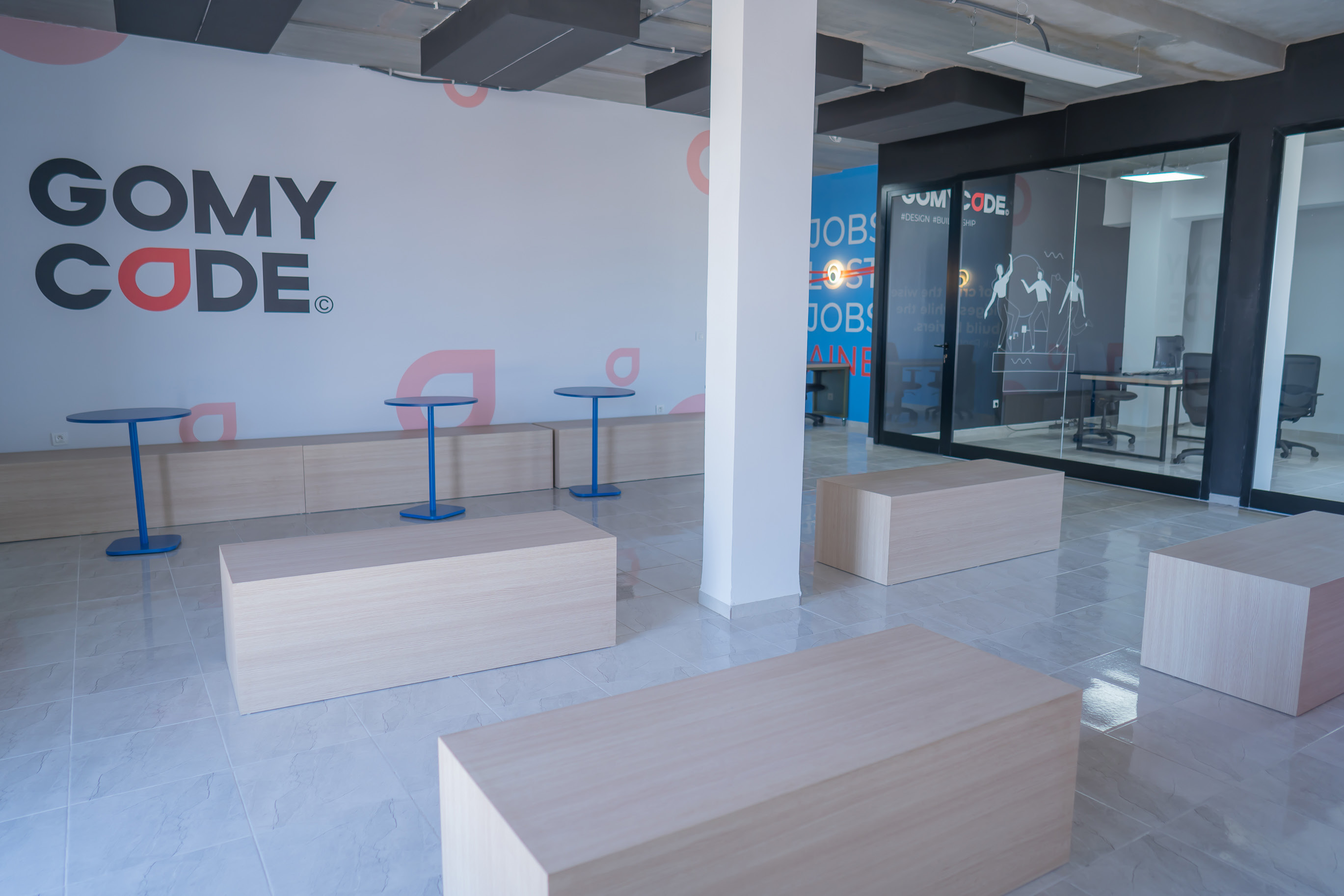 Open GOMYCODE hub with branded learning areas